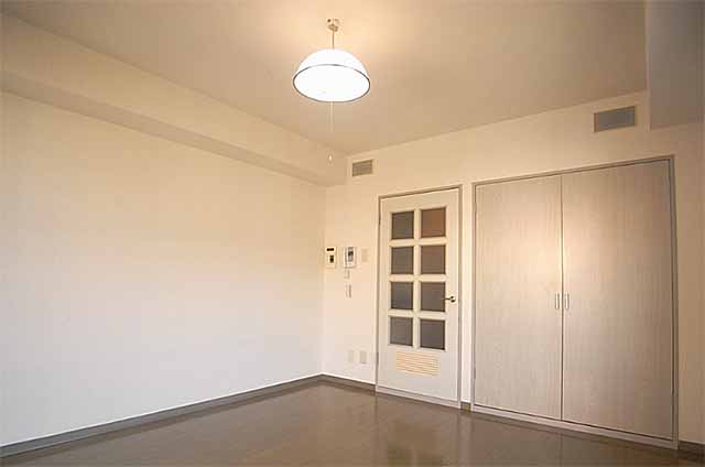 一棟マンション 23,000万円 利回り 5.17%