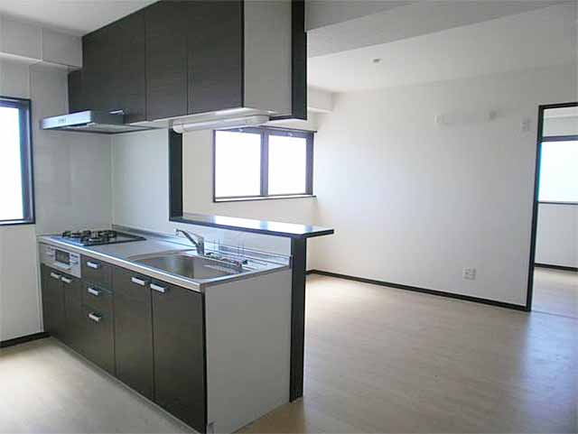 一棟マンション 7,500万円 利回り 9.32%