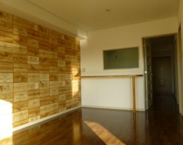 ꓏}V 32,500~  6.64%