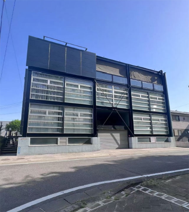 売りビル 32,800万円 利回り 7%